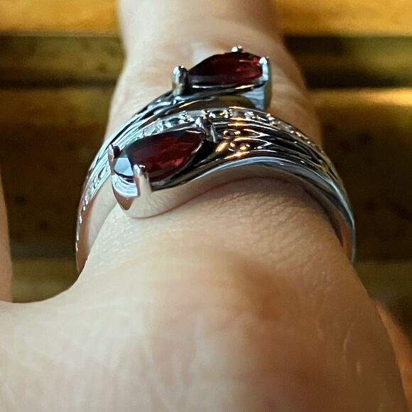 Natural Vermelho Red Garnet Sterling Silver Bypass Ring Size 8 - Picture 2 of 9